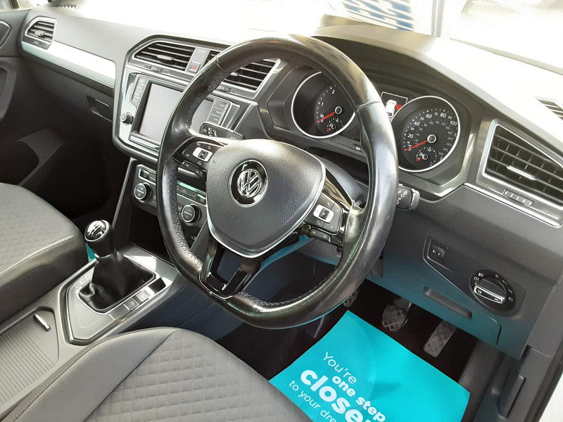 Volkswagen Tiguan 2.0 TDI BlueMotion Tech SE Navigation Euro 6 (s/s) 5dr 5dr Manual 2026