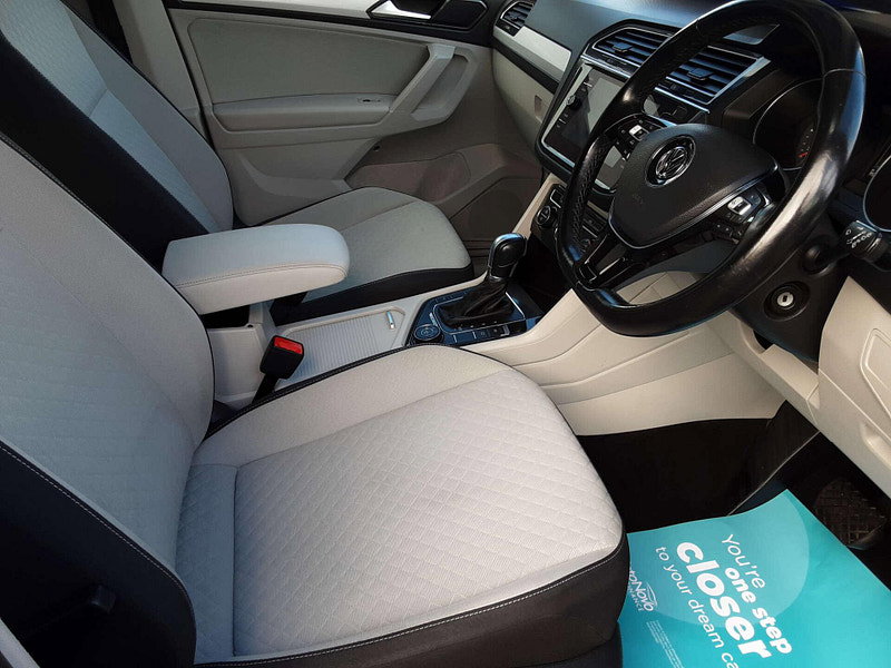 Volkswagen Tiguan 2.0 Tiguan SE Nav TDI BlueMotion Technology 4Motion Semi-Auto 4WD 5dr 5dr Automatic 2026