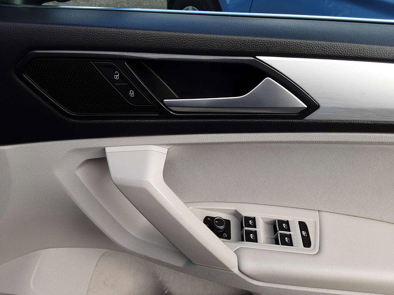 Volkswagen Tiguan 2.0 Tiguan SE Nav TDI BlueMotion Technology 4Motion Semi-Auto 4WD 5dr 5dr Automatic 2026