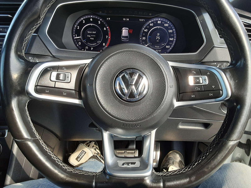 Volkswagen Tiguan 2.0 Tiguan R-Line TSi BlueMotion Technology 4Motion Semi-Auto 4WD 5dr 5dr Automatic 2026