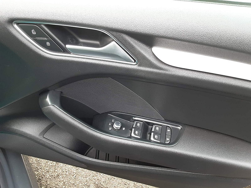Audi A3 1.5 TFSI CoD 35 S line S Tronic Euro 6 (s/s) 4dr 4dr Automatic 2026