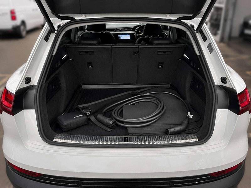 Audi E-tron e-tron Launch Edition 55 Quattro 4WD 5dr 5dr Automatic 2026
