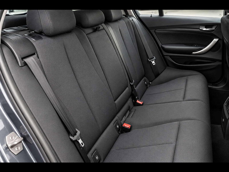 BMW 1 Series 1.5 118i SE Auto 5dr 5dr Automatic 2026