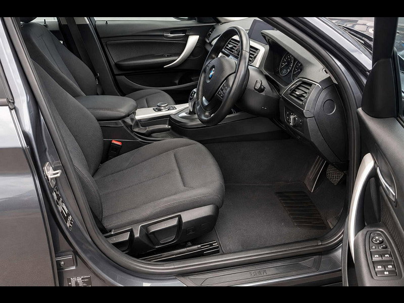BMW 1 Series 1.5 118i SE Auto 5dr 5dr Automatic 2026