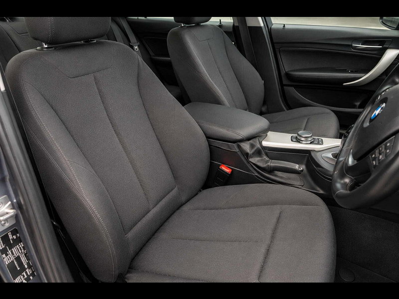 BMW 1 Series 1.5 118i SE Auto 5dr 5dr Automatic 2026