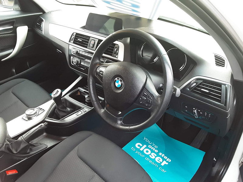 BMW 1 Series 2.0 118d SE Euro 6 (s/s) 5dr 5dr Manual 2026