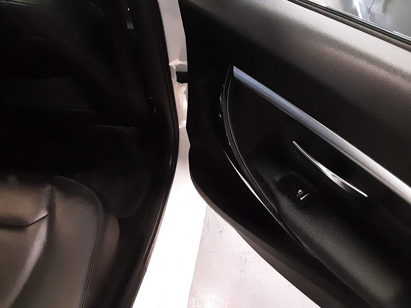 BMW 3 Series 2.0 330e 7.6kWh M Sport Auto Euro 6 (s/s) 4dr 4dr Automatic 2026
