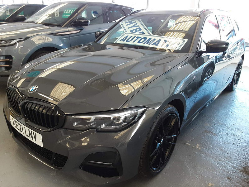 BMW 3 Series 2.0 330e 12kWh M Sport Pro Edition Touring Auto xDrive Euro 6 (s/s) 5dr 5dr Automatic 2026