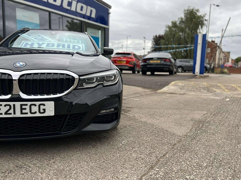 BMW 3 Series 2.0 330e 12kWh M Sport Touring Auto Euro 6 (s/s) 5dr 5dr Automatic 2026