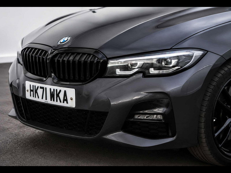 BMW 3 Series 2.0 330e xDrive M Sport Professional Edition Auto 4WD 5dr 5dr Automatic 2026