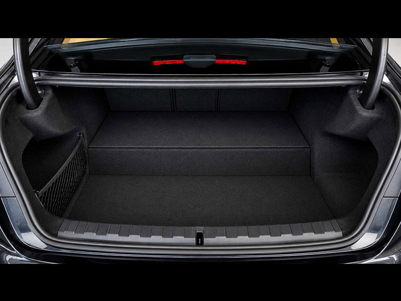 BMW 3 Series 2.0 330e M Sport Auto 4dr 4dr Automatic 2026