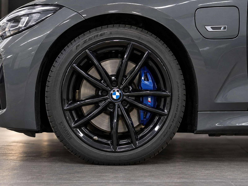 BMW 3 Series 2.0 330e M Sport Professional Edition Auto 5dr 5dr Automatic 2026