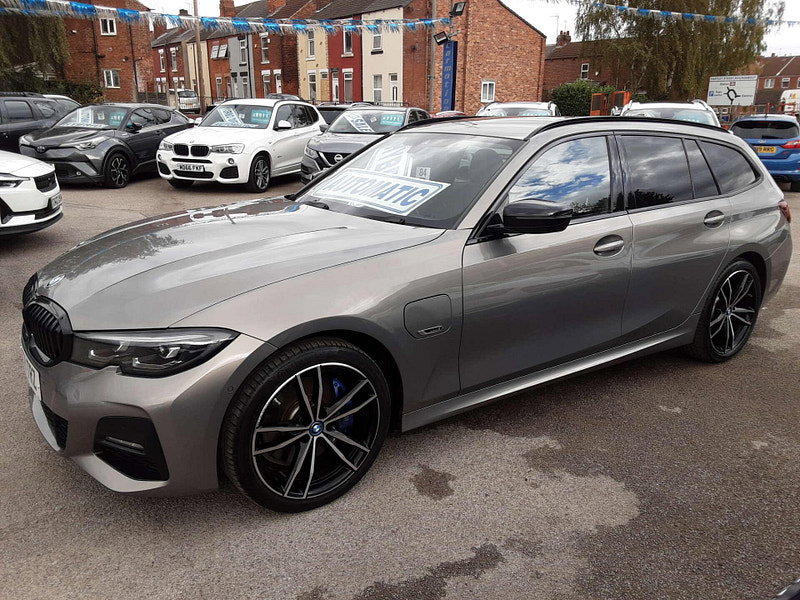 BMW 3 Series 2.0 330e M Sport Professional Edition Auto 5dr 5dr Automatic 2026