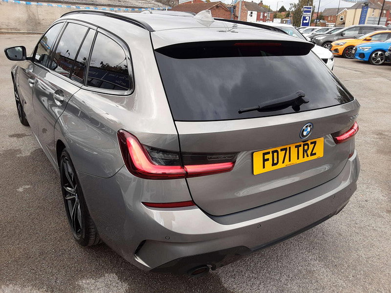 BMW 3 Series 2.0 330e M Sport Professional Edition Auto 5dr 5dr Automatic 2026