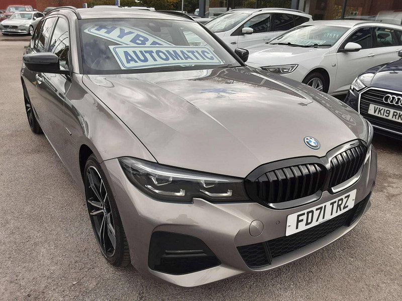 BMW 3 Series 2.0 330e M Sport Professional Edition Auto 5dr 5dr Automatic 2026
