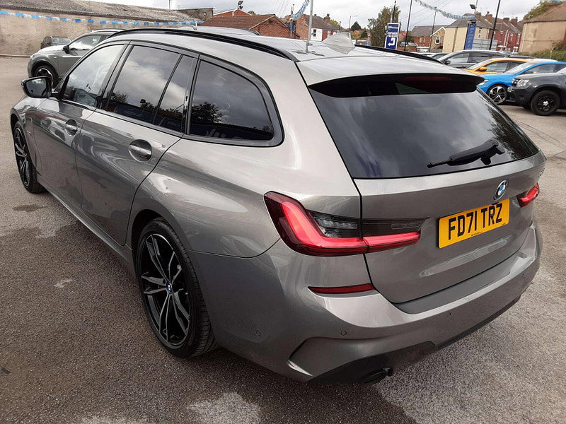 BMW 3 Series 2.0 330e M Sport Professional Edition Auto 5dr 5dr Automatic 2026