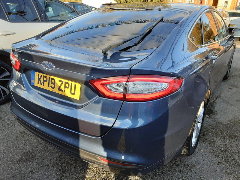 Ford Mondeo 2.0 TDCi ECO Zetec Edition Euro 6 (s/s) 5dr 5dr Manual 2026