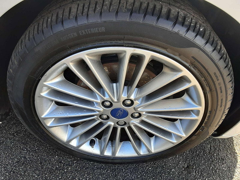 Ford Mondeo 2.0 Mondeo Vignale HEV Auto 4dr 4dr Automatic 2026