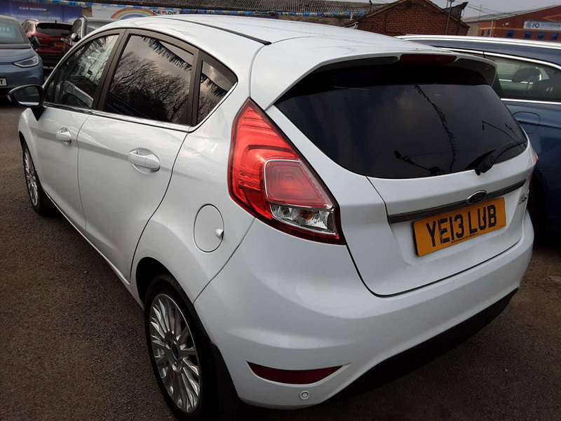 Ford Fiesta 1.6 Fiesta Titanium Auto 5dr 5dr Automatic 2026