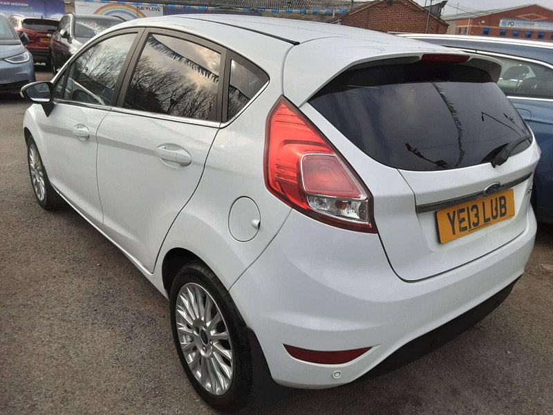 Ford Fiesta 1.6 Fiesta Titanium Auto 5dr 5dr Automatic 2026
