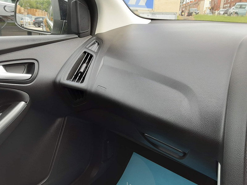 Ford Focus 1.5 TDCi Zetec Euro 6 (s/s) 5dr 5dr Manual 2026