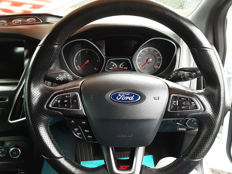 Ford Focus 2.0 TDCi ST-3 Euro 6 (s/s) 5dr 5dr Manual 2026
