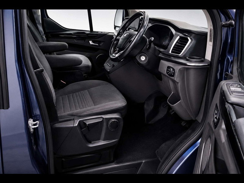 Ford Tourneo Custom 2.0 Tourneo Custom 320 Titanium EcoBlue 4dr 5dr Manual 2026