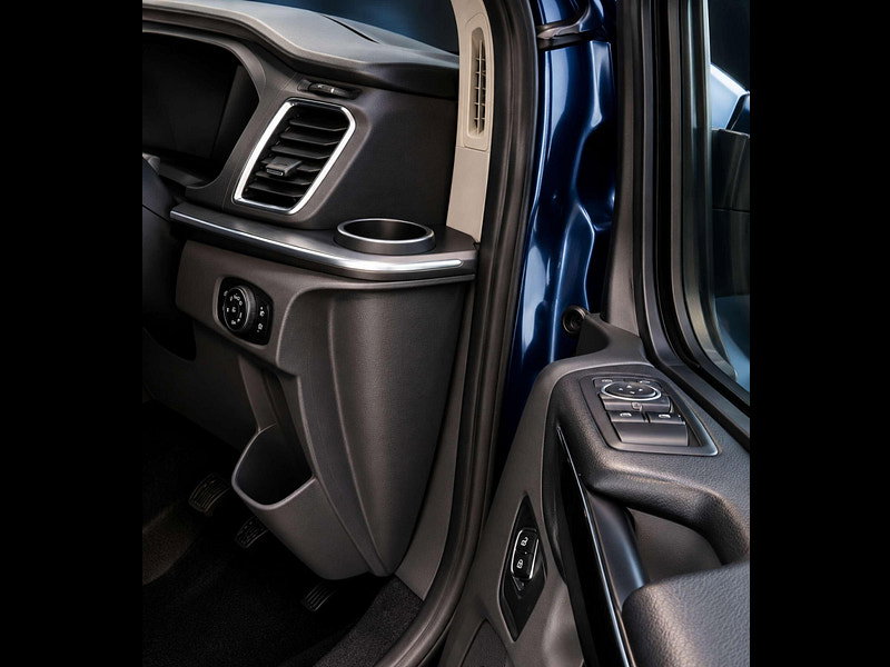 Ford Tourneo Custom 2.0 Tourneo Custom 320 Titanium EcoBlue 4dr 5dr Manual 2026