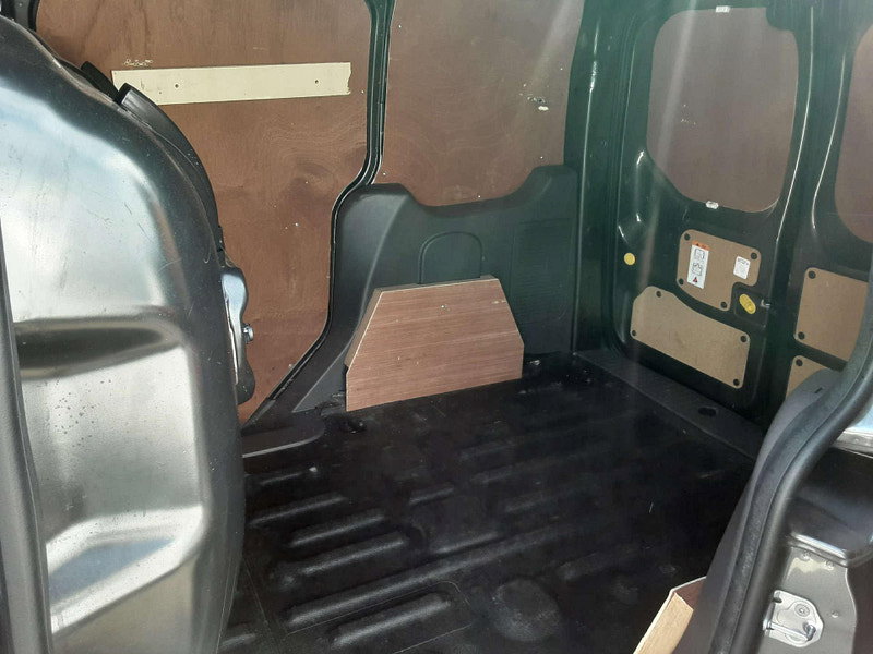 Ford Transit Connect 1.5 Transit Connect 200 Limited TDCi 2dr Manual 2026