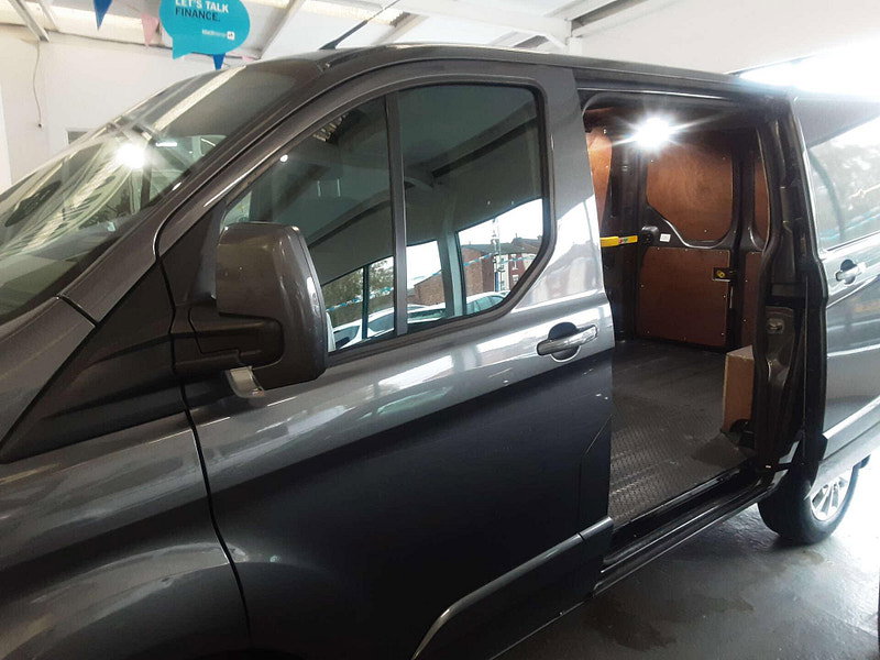 Ford Transit Custom 2.0 Transit Custom 280 Limited EcoBlue 5dr 5dr Manual 2026