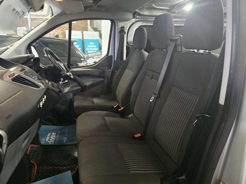 Ford Transit Custom 2.2 Transit Custom 330 Trend E-Tech 5dr Manual 2026