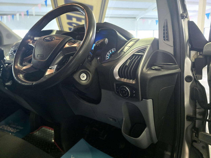 Ford Transit Custom 2.2 Transit Custom 330 Trend E-Tech 5dr Manual 2026