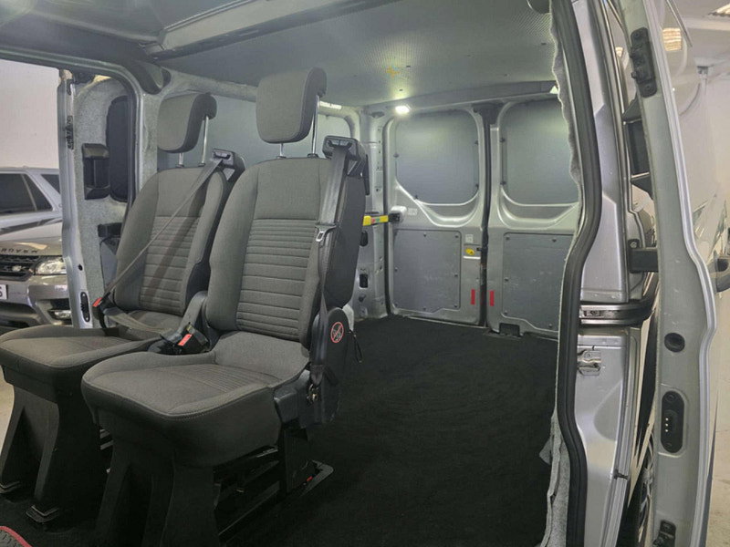 Ford Transit Custom 2.2 Transit Custom 330 Trend E-Tech 5dr Manual 2026