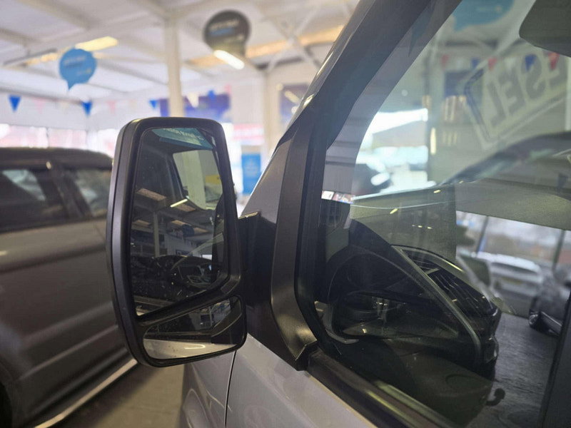 Ford Transit Custom 2.2 Transit Custom 330 Trend E-Tech 5dr Manual 2026
