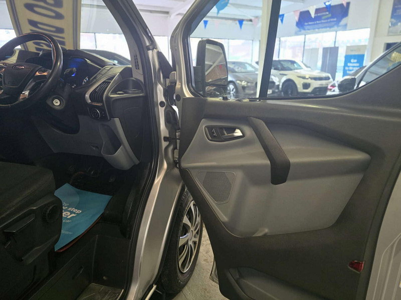 Ford Transit Custom 2.2 Transit Custom 330 Trend E-Tech 5dr Manual 2026