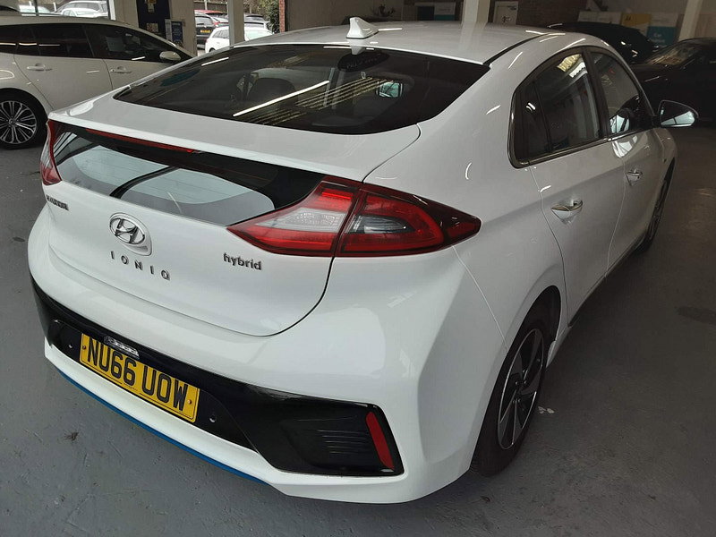 Hyundai IONIQ 1.6 h-GDi Premium SE DCT Euro 6 (s/s) 5dr 5dr Automatic 2026