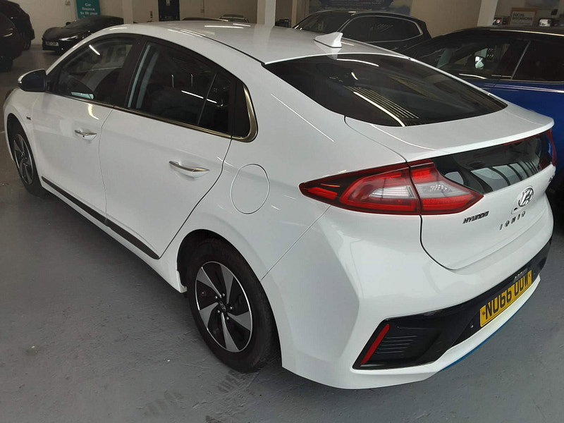 Hyundai IONIQ 1.6 h-GDi Premium SE DCT Euro 6 (s/s) 5dr 5dr Automatic 2026