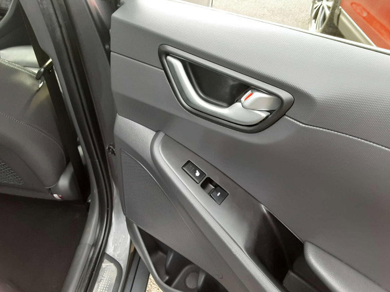 Hyundai IONIQ 1.6 h-GDi Premium SE DCT Euro 6 (s/s) 5dr 5dr Automatic 2026