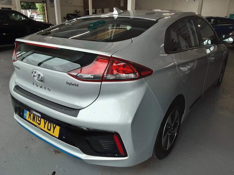 Hyundai IONIQ 1.6 h-GDi SE DCT Euro 6 (s/s) 5dr 5dr Automatic 2026