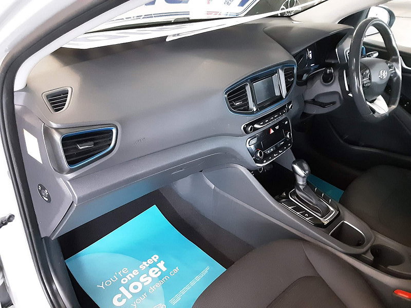 Hyundai IONIQ 1.6 h-GDi SE DCT Euro 6 (s/s) 5dr 5dr Automatic 2026
