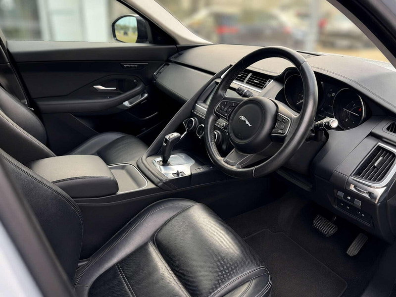Jaguar E-PACE 2.0 E-PACE SE D AWD Auto 4WD 5dr 5dr Automatic 2026