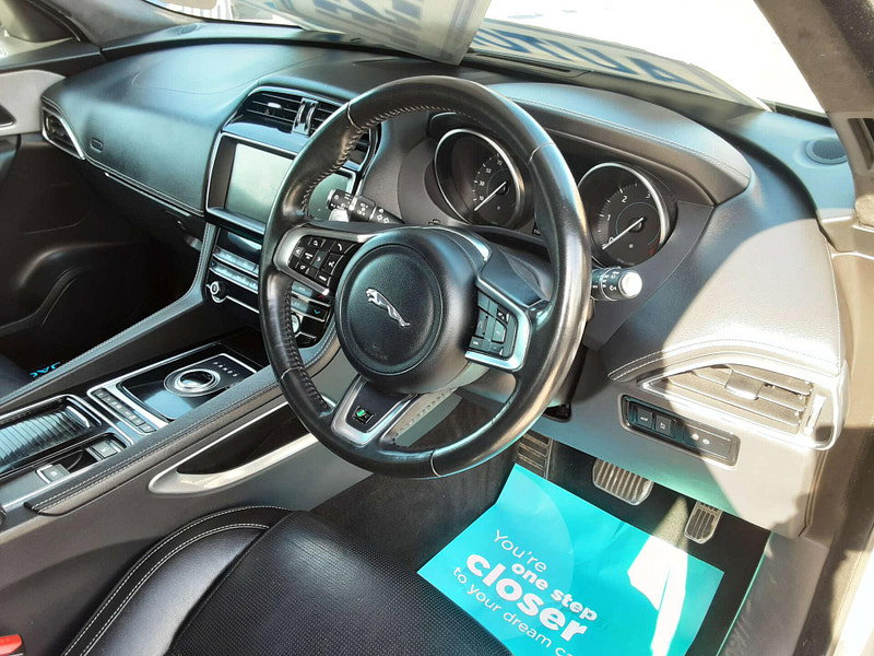 Jaguar F-PACE 2.0 F-PACE R-Sport AWD D Auto 4WD 5dr 5dr Automatic 2026