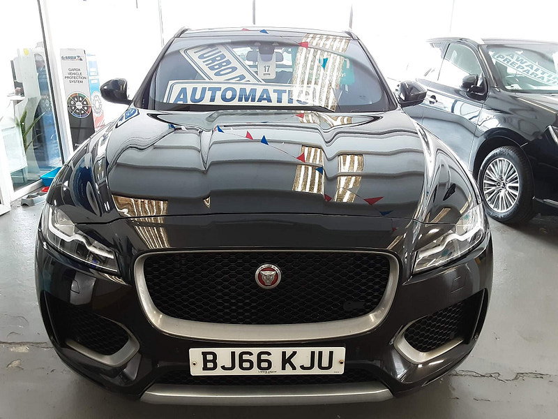 Jaguar F-PACE 3.0 D300 V6 First Edition Auto AWD Euro 6 (s/s) 5dr 5dr Automatic 2026