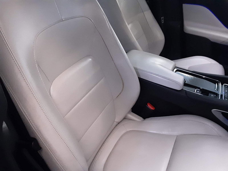 Jaguar F-PACE 3.0 D300 V6 First Edition Auto AWD Euro 6 (s/s) 5dr 5dr Automatic 2026