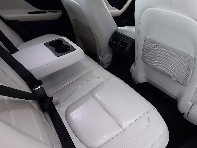 Jaguar F-PACE 3.0 D300 V6 First Edition Auto AWD Euro 6 (s/s) 5dr 5dr Automatic 2026