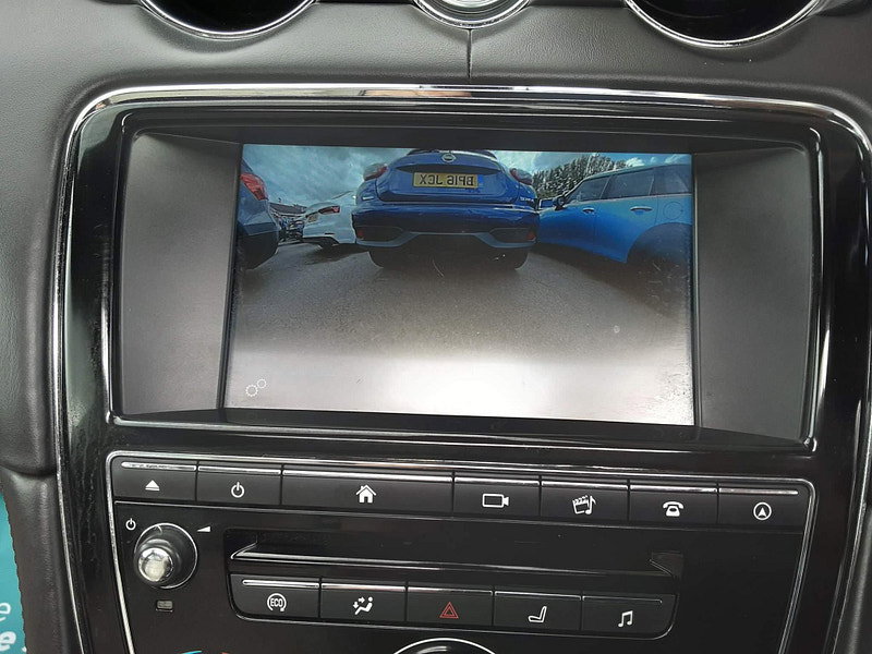 Jaguar XJ 3.0d V6 R-Sport Auto Euro 6 (s/s) 4dr 4dr Automatic 2026