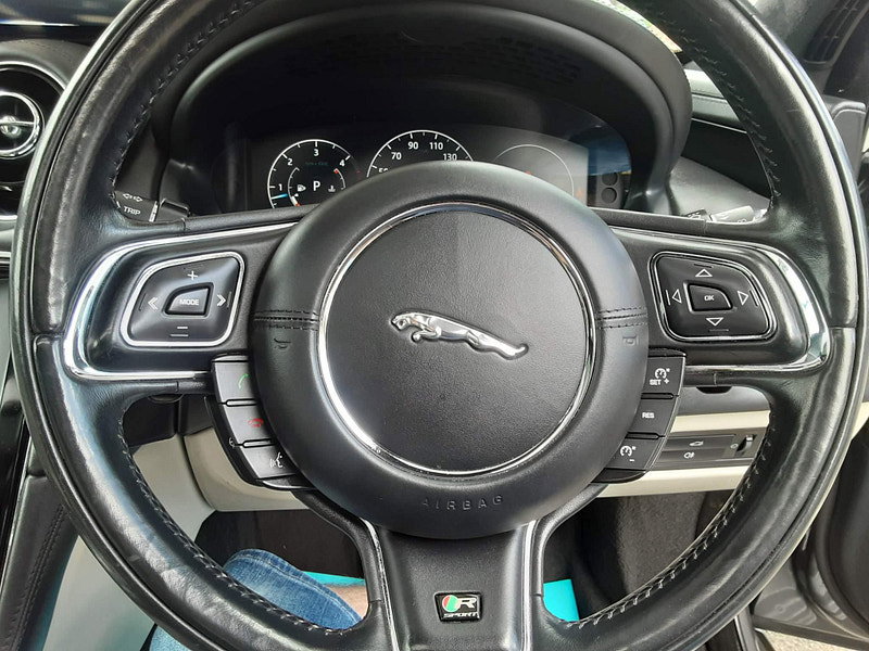 Jaguar XJ 3.0d V6 R-Sport Auto Euro 6 (s/s) 4dr 4dr Automatic 2026
