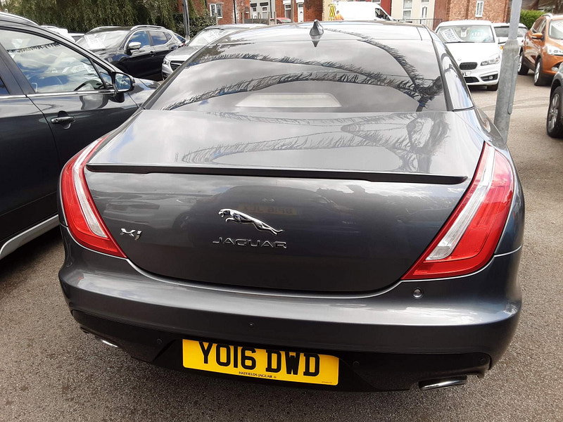 Jaguar XJ 3.0d V6 R-Sport Auto Euro 6 (s/s) 4dr 4dr Automatic 2026