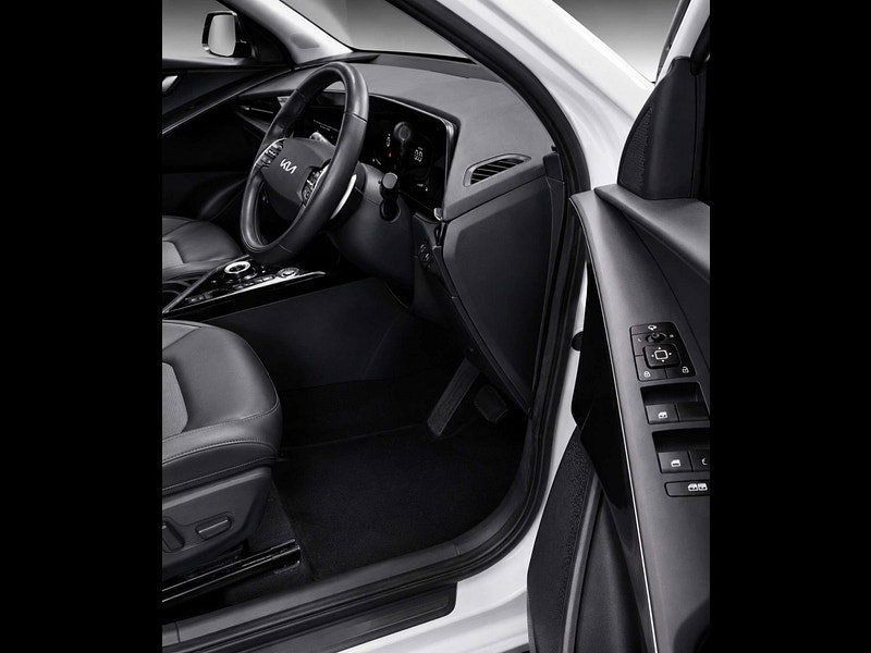 Kia Niro 1.6 Niro 3 HEV Semi-Auto 5dr 5dr Automatic 2026