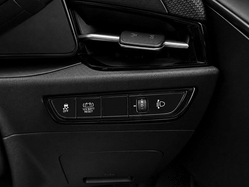 Kia Niro 1.6 Niro 3 HEV Semi-Auto 5dr 5dr Automatic 2026